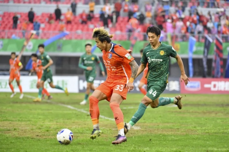 江西庐山雨战两球完胜贵州 赛季首胜献主场