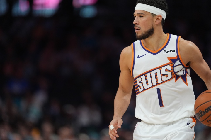 NBA三四月红黑榜 东契奇率湖人狂飙 特纳转投雄鹿陷低迷
