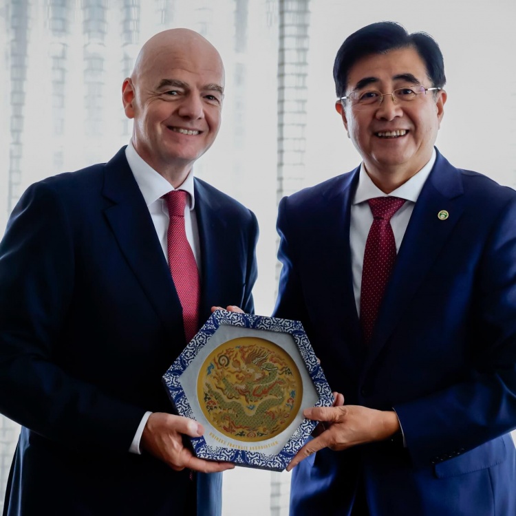 宋凯温哥华会晤因凡蒂诺 中国足球获国际足联技术支援