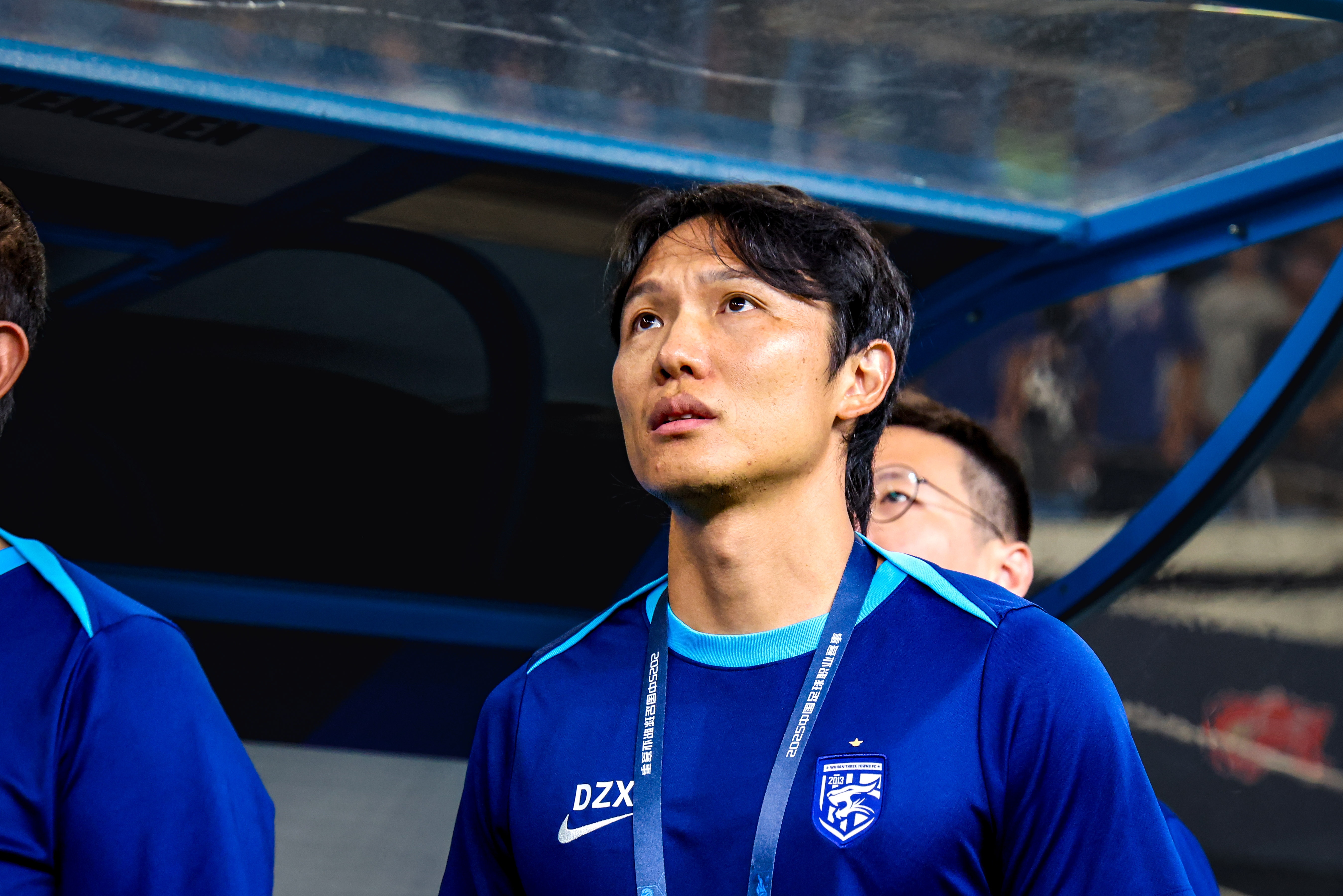 邓卓翔结束英国学习回国，辅助莫拉改造三镇战术短板