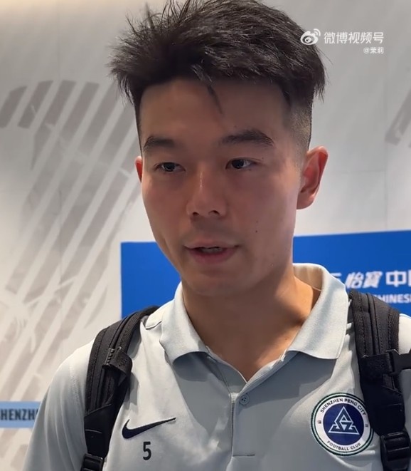 胡睿宝:陈涛指导扛压力,阵型调整重回四后卫 胡睿宝:陈涛指导扛压力,阵型调整重回四后卫