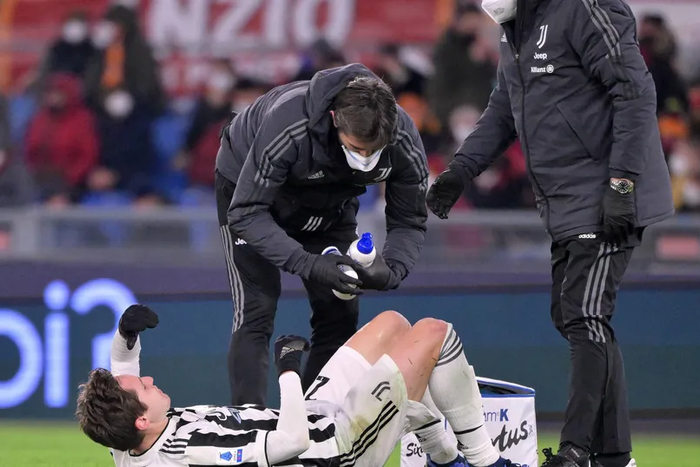 FIFA世界杯新规落地：定位球VAR可回溯取消进球，拖时间战术遭重击
